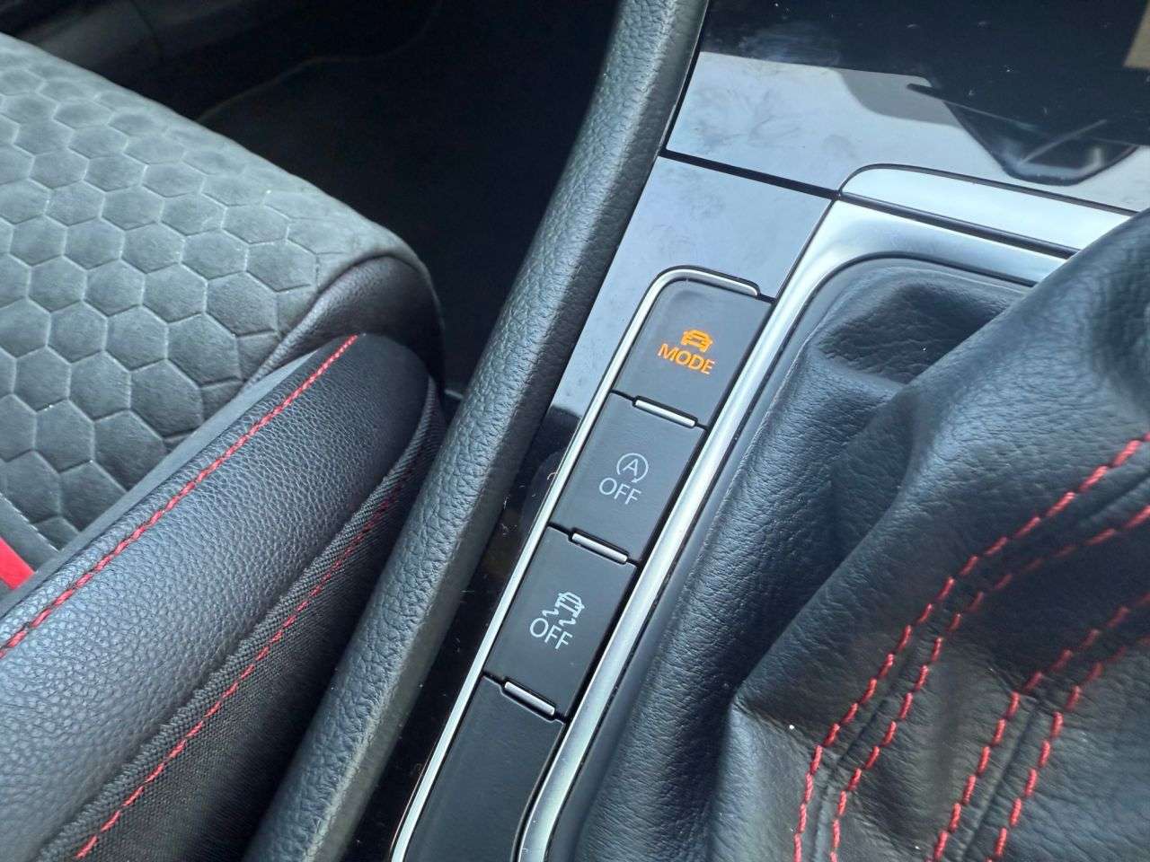 2019 VOLKSWAGEN GOLF 2019 VOLKSWAGEN GOLF
