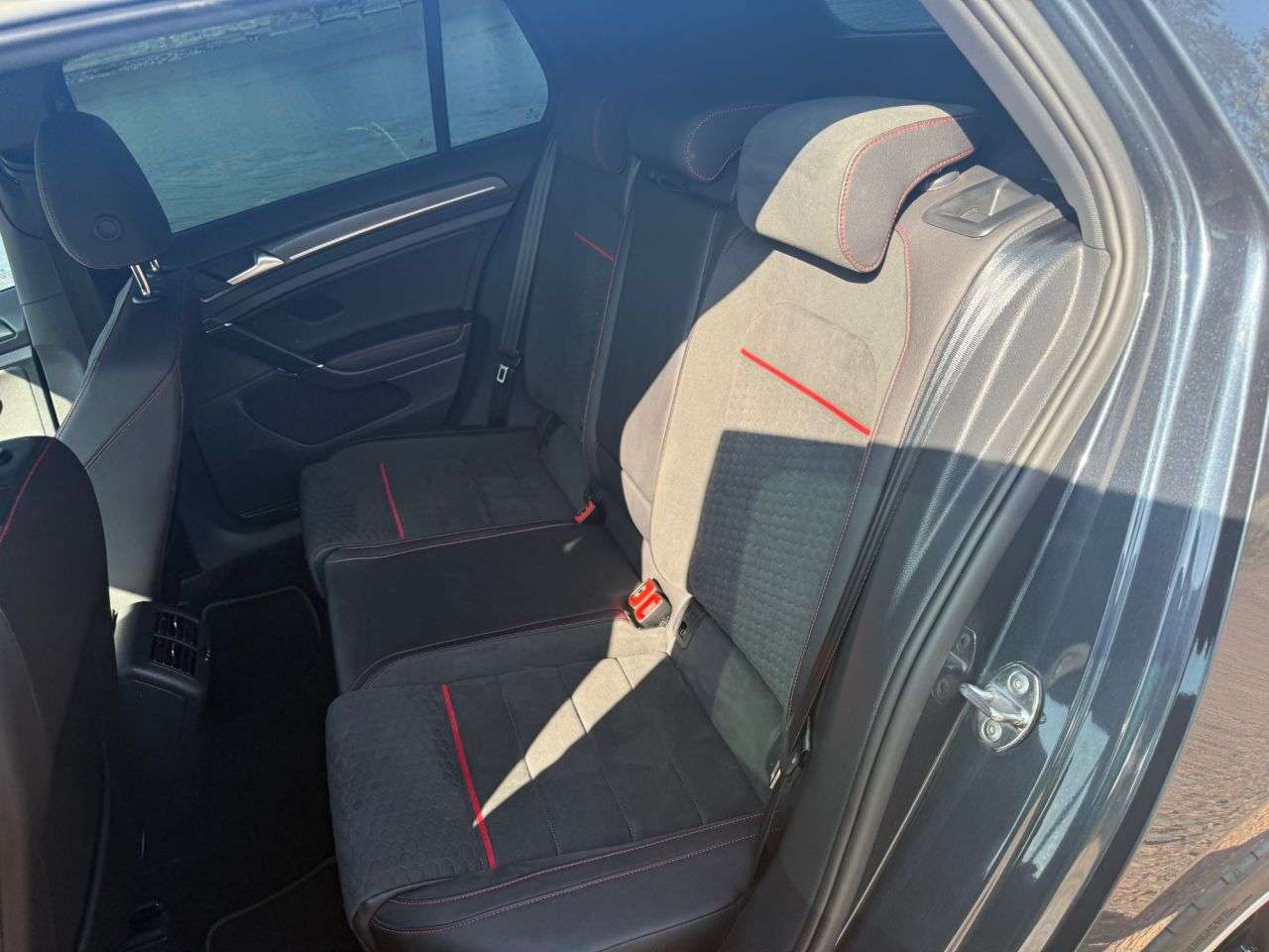 2019 VOLKSWAGEN GOLF 2019 VOLKSWAGEN GOLF