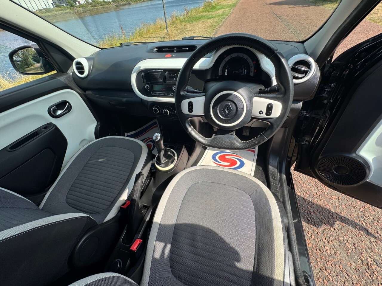 2015 RENAULT TWINGO 2015 RENAULT TWINGO