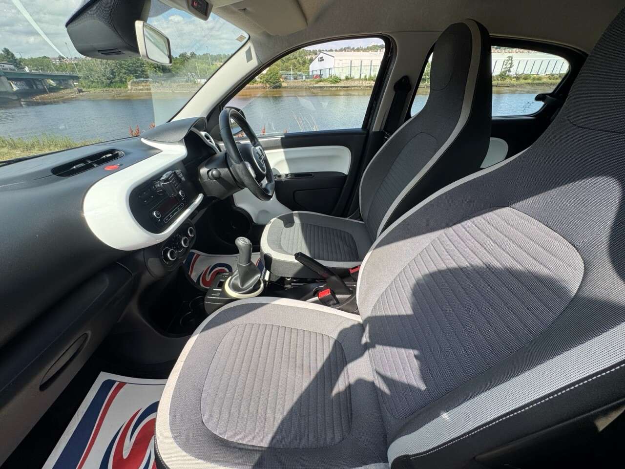 2015 RENAULT TWINGO 2015 RENAULT TWINGO