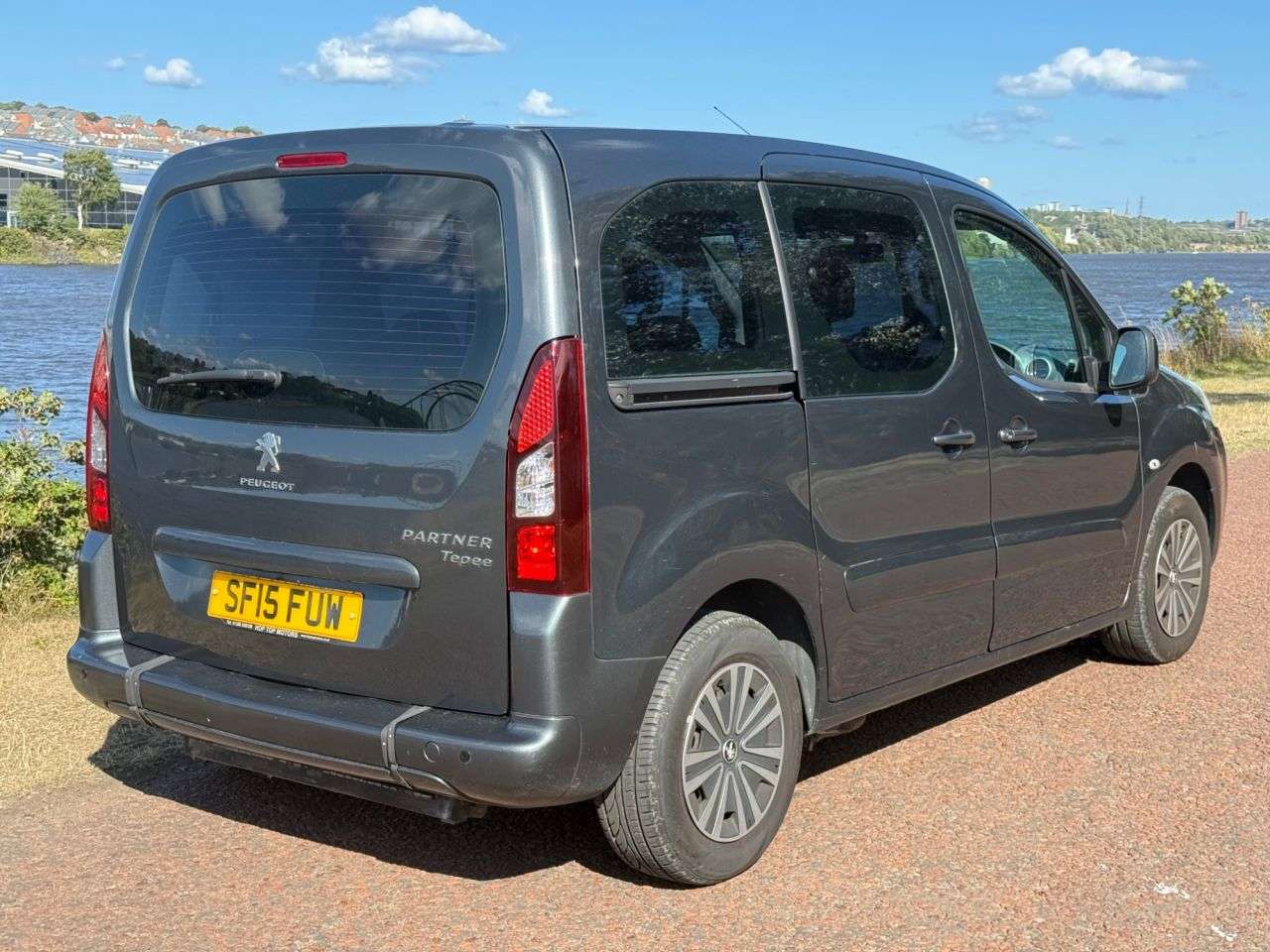 A 2015 PEUGEOT PARTNER TEPEE 1.6 VTi Tepee S MPV 5dr Petrol Manual (169 g/km, 120 bhp) ***RAMP & WINCH** A 2015 PEUGEOT PARTNER TEPEE 1.6 VTi Tepee S MPV 5dr Petrol Manual (169 g/km, 120 bhp) ***RAMP & WINCH**