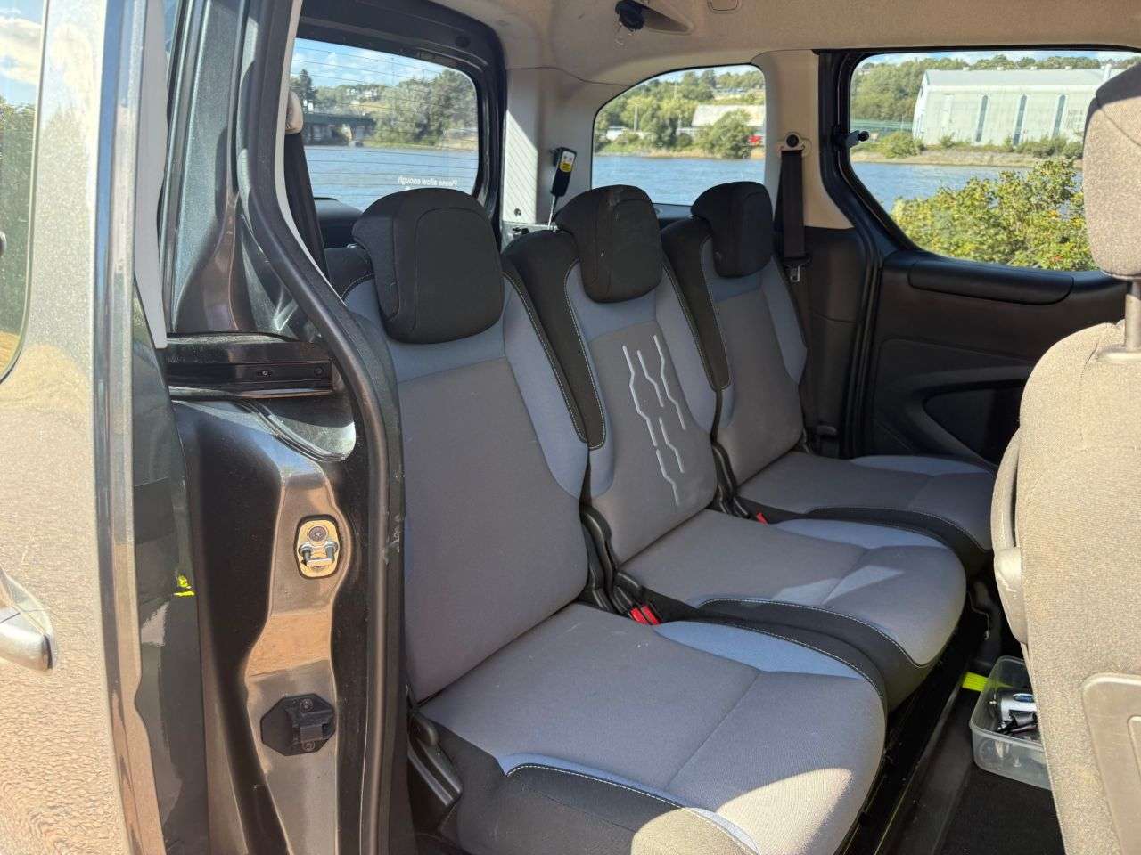 2015 PEUGEOT PARTNER TEPEE 2015 PEUGEOT PARTNER TEPEE