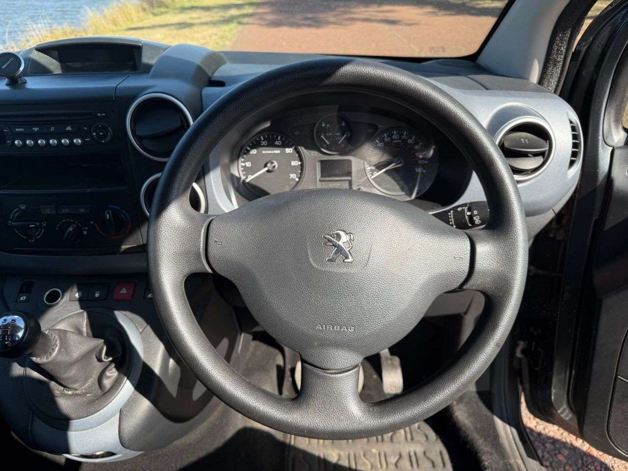 2015 PEUGEOT PARTNER TEPEE 2015 PEUGEOT PARTNER TEPEE