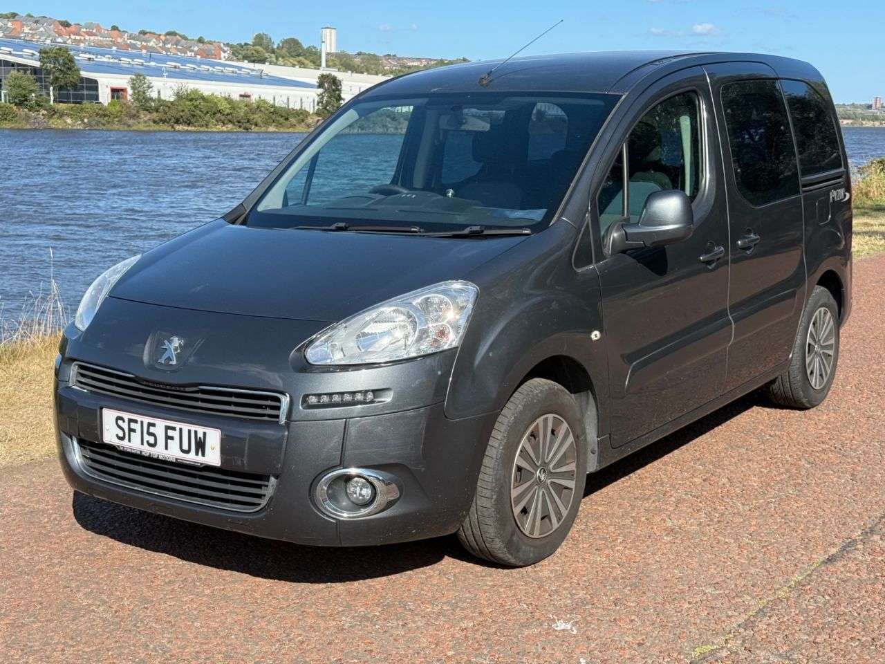 2015 PEUGEOT PARTNER TEPEE 2015 PEUGEOT PARTNER TEPEE