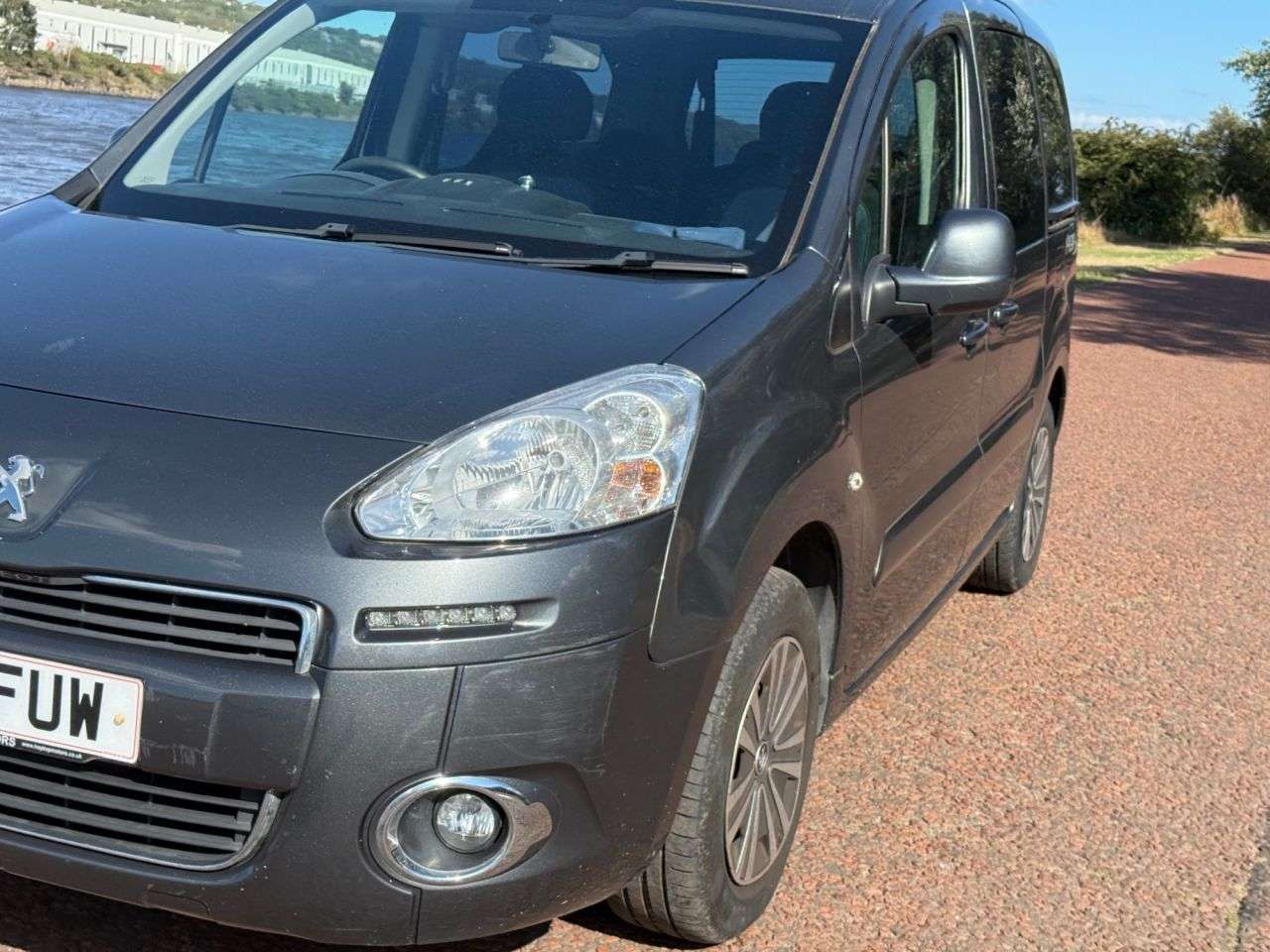2015 PEUGEOT PARTNER TEPEE 2015 PEUGEOT PARTNER TEPEE