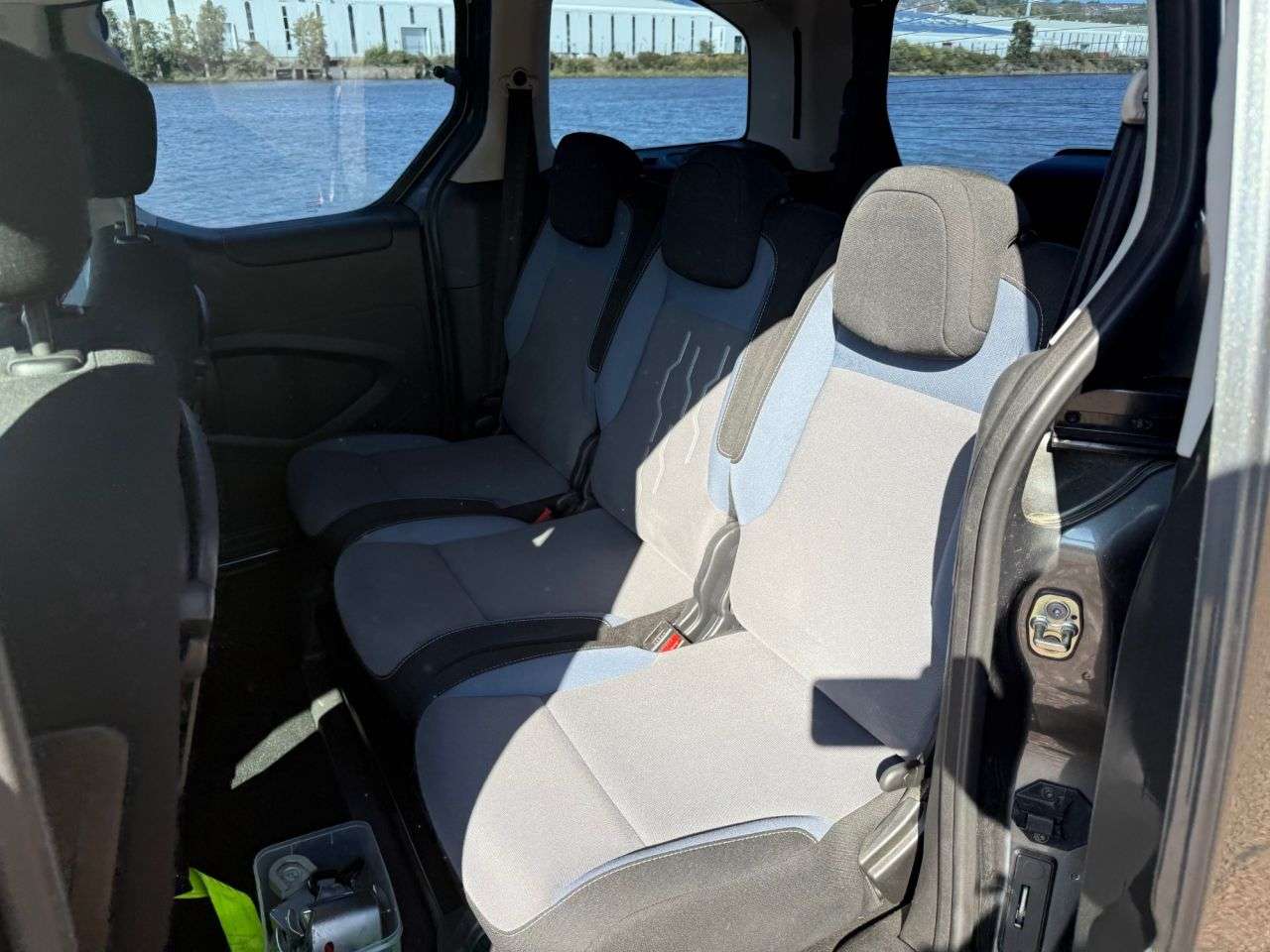 2015 PEUGEOT PARTNER TEPEE 2015 PEUGEOT PARTNER TEPEE