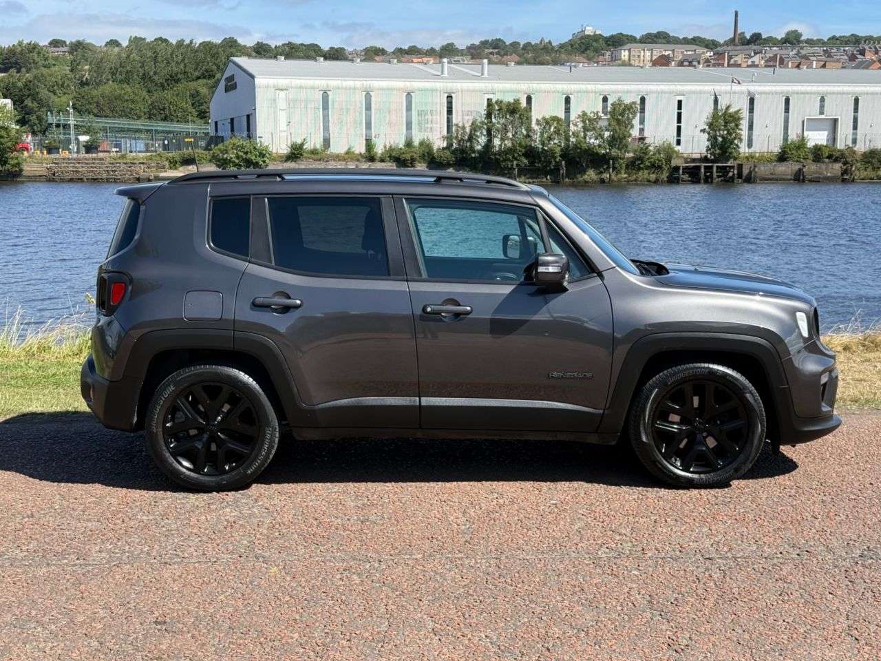 A 2021 JEEP RENEGADE 1.3 GSE T4 Night Eagle SUV 5dr Petrol DDCT Euro 6 (s/s) (150 ps) **EXTENSIV A 2021 JEEP RENEGADE 1.3 GSE T4 Night Eagle SUV 5dr Petrol DDCT Euro 6 (s/s) (150 ps) **EXTENSIV