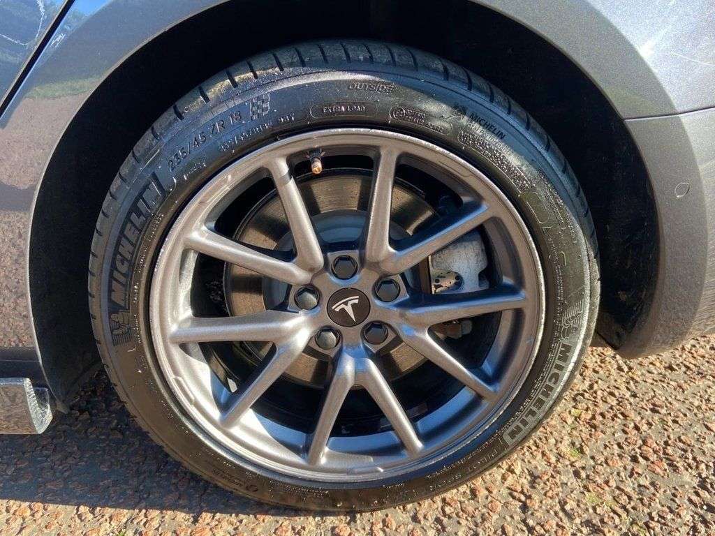 2019 TESLA MODEL 3 2019 TESLA MODEL 3