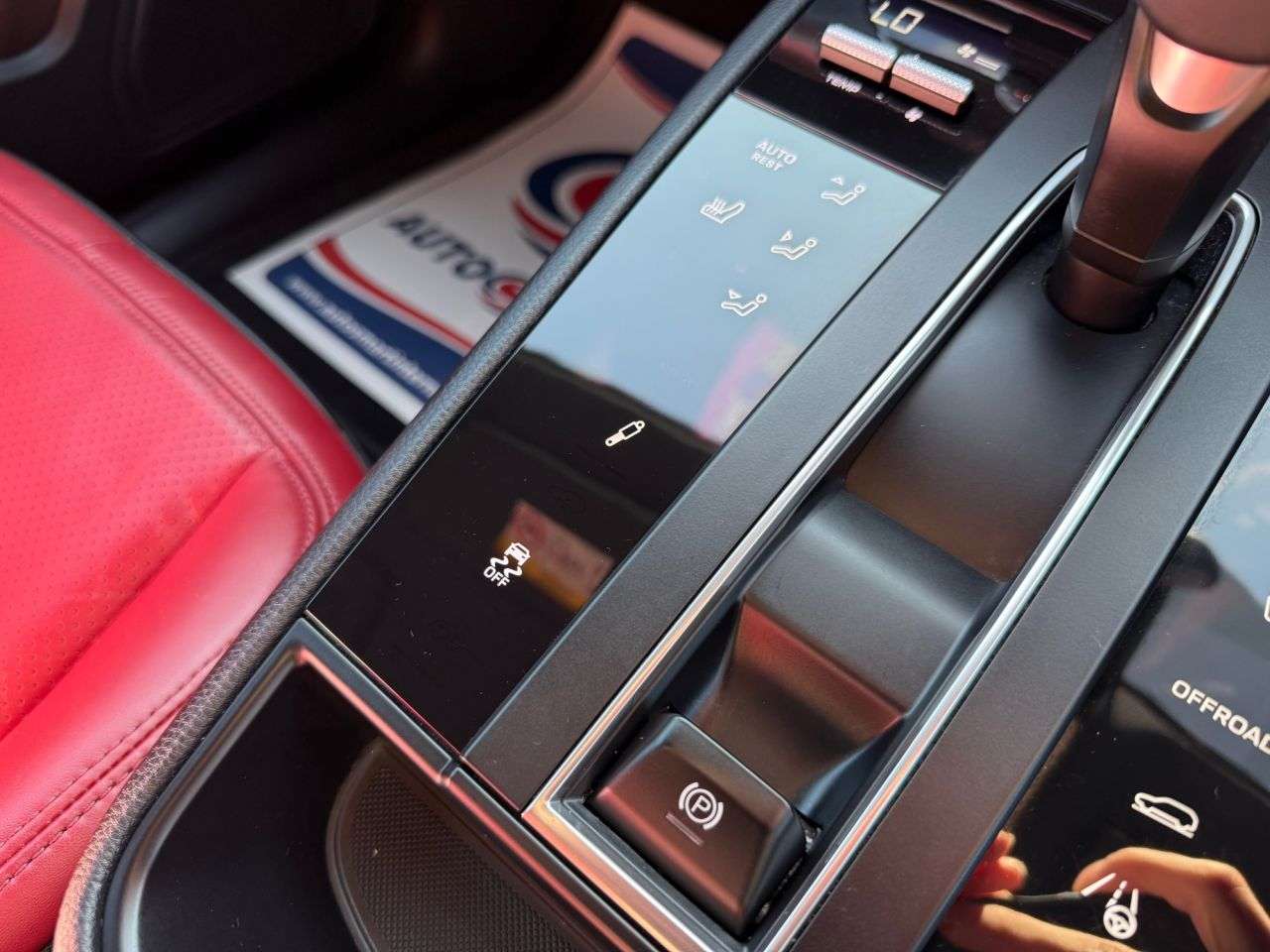 2023 PORSCHE MACAN 2023 PORSCHE MACAN