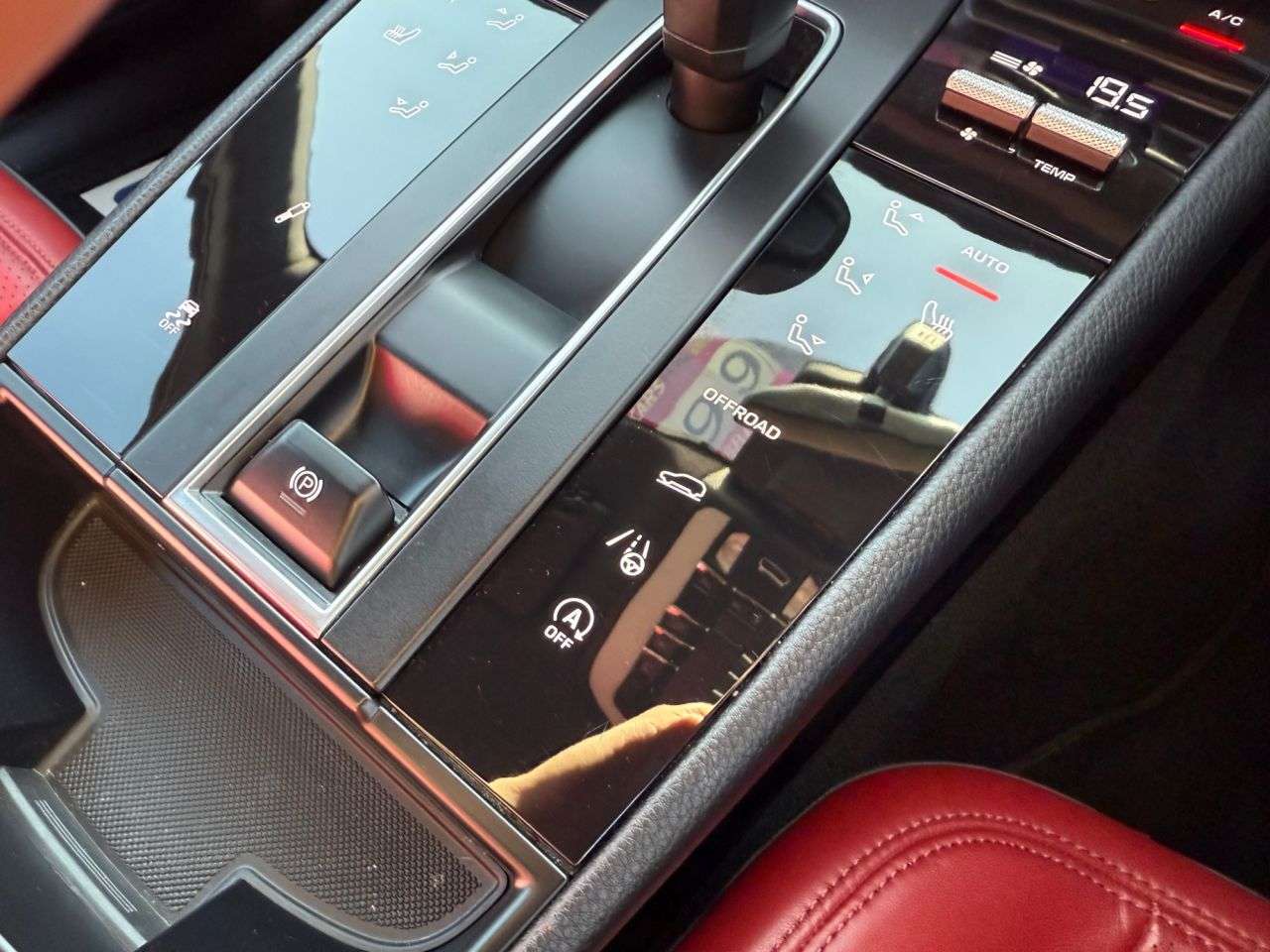 2023 PORSCHE MACAN 2023 PORSCHE MACAN