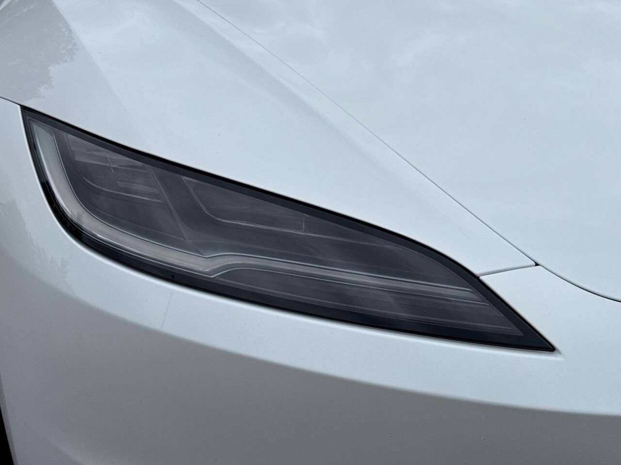 A 2024 TESLA MODEL 3 Saloon 4dr Electric Auto RWD (208 ps) FULL BLACK LEATHER A 2024 TESLA MODEL 3 Saloon 4dr Electric Auto RWD (208 ps) FULL BLACK LEATHER
