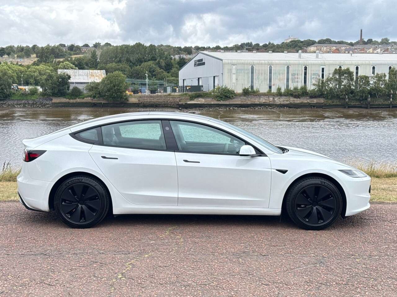 2024 TESLA MODEL 3 2024 TESLA MODEL 3