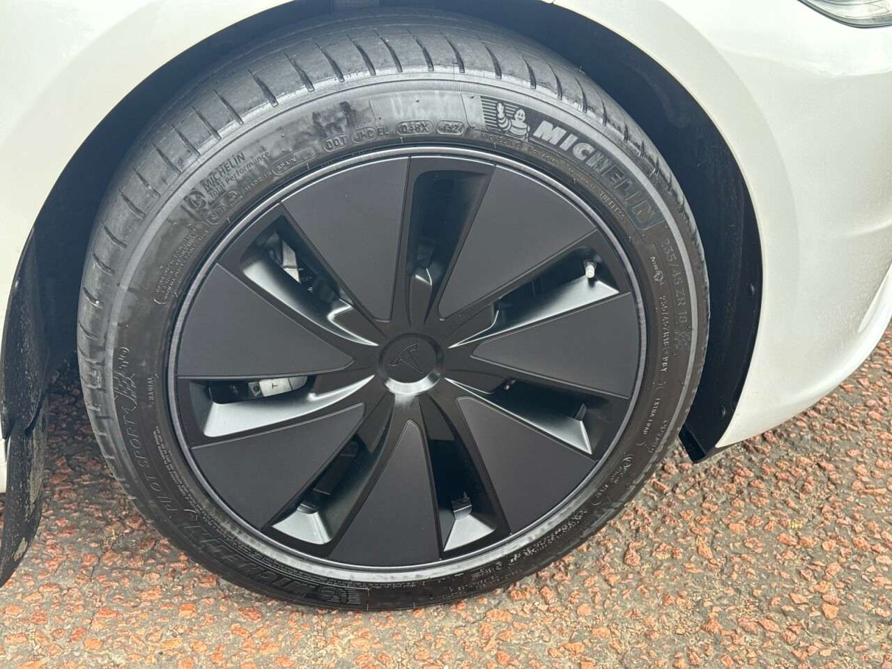2024 TESLA MODEL 3 2024 TESLA MODEL 3