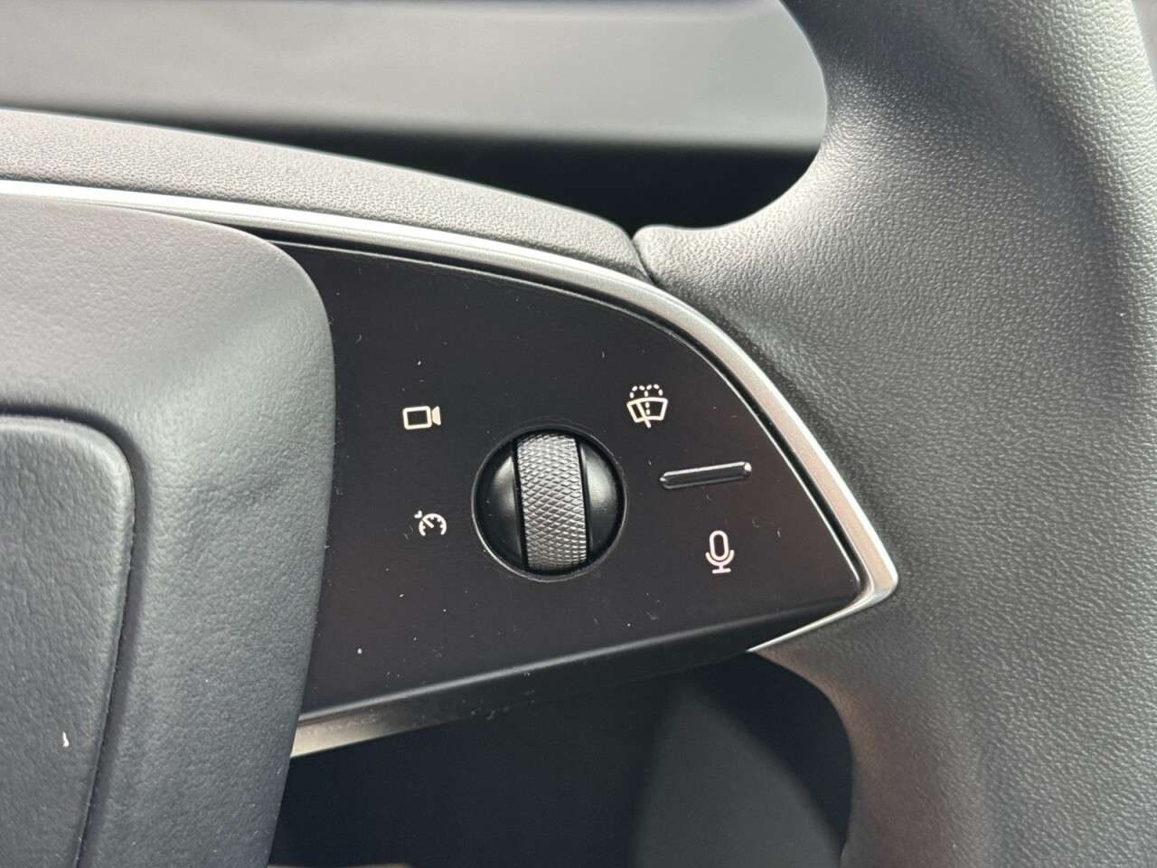 2024 TESLA MODEL 3 2024 TESLA MODEL 3