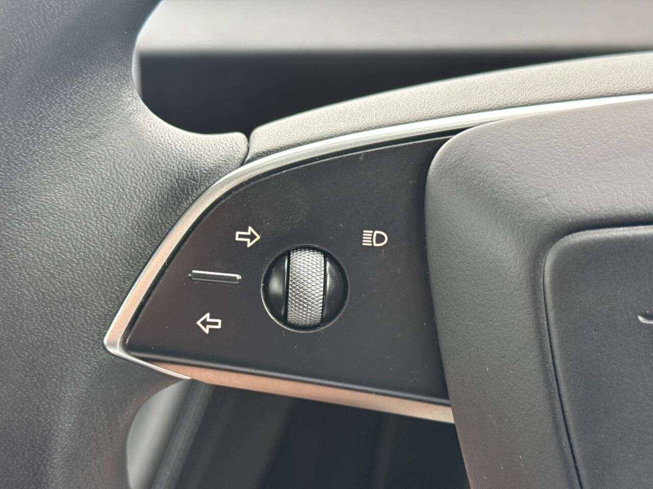 2024 TESLA MODEL 3 2024 TESLA MODEL 3