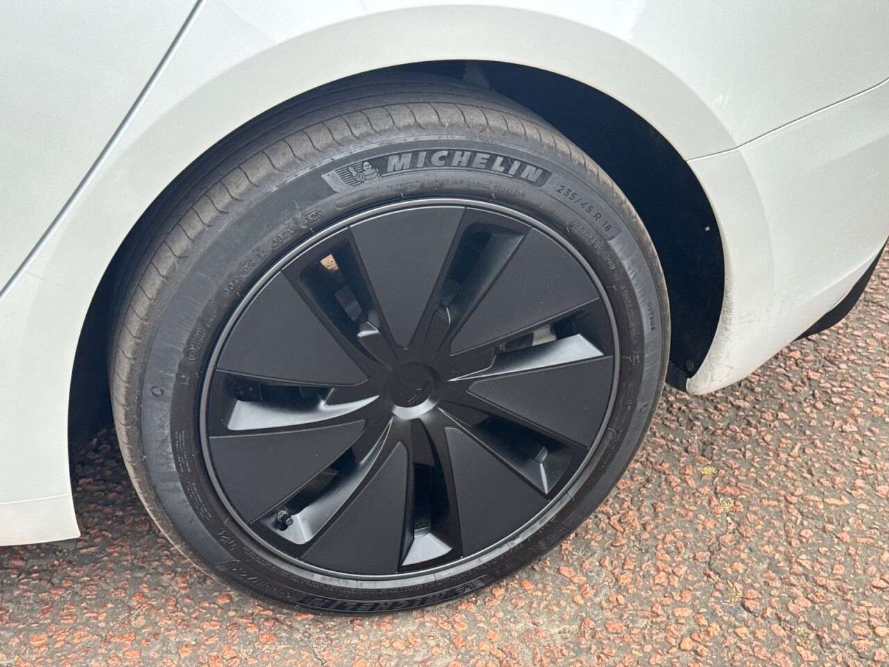 2024 TESLA MODEL 3 2024 TESLA MODEL 3