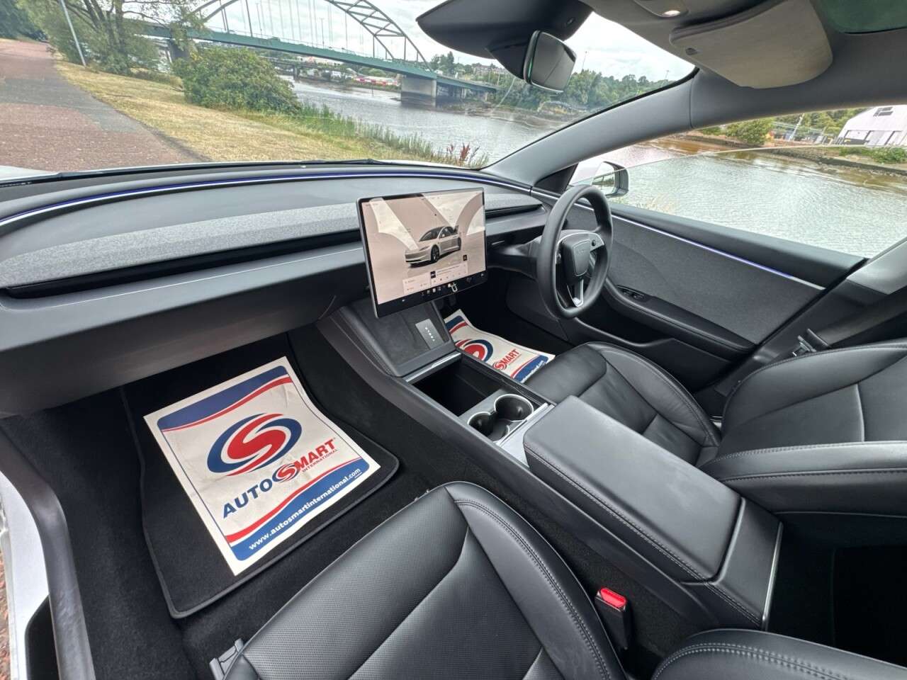 2024 TESLA MODEL 3 2024 TESLA MODEL 3