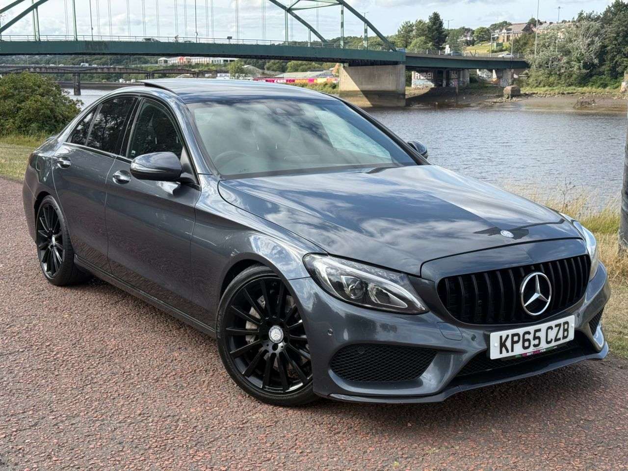 A 2015 MERCEDES C CLASS C250 D AMG LINE PREMIUM PLUS A 2015 MERCEDES C CLASS C250 D AMG LINE PREMIUM PLUS