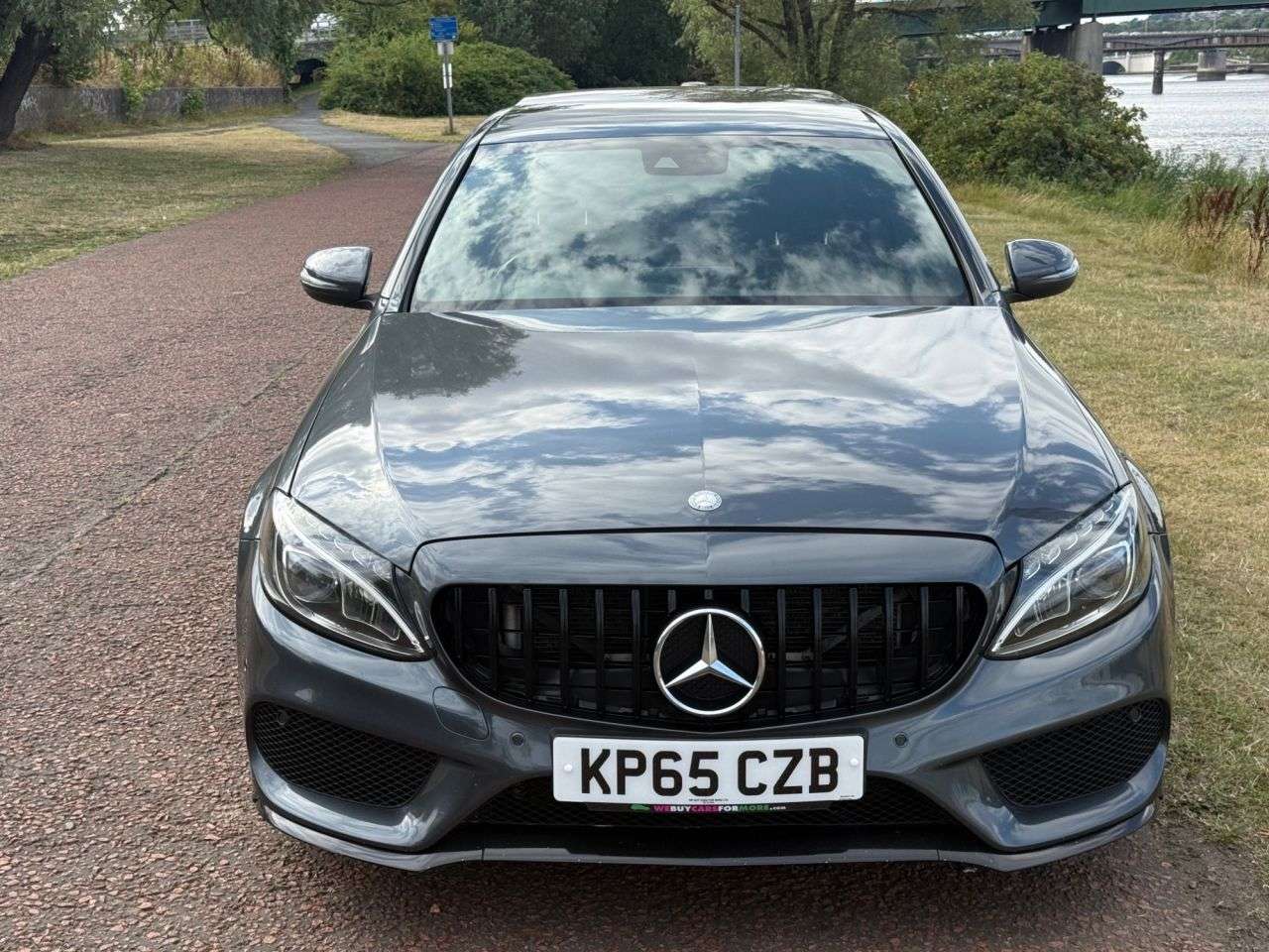 A 2015 MERCEDES C CLASS C250 D AMG LINE PREMIUM PLUS A 2015 MERCEDES C CLASS C250 D AMG LINE PREMIUM PLUS