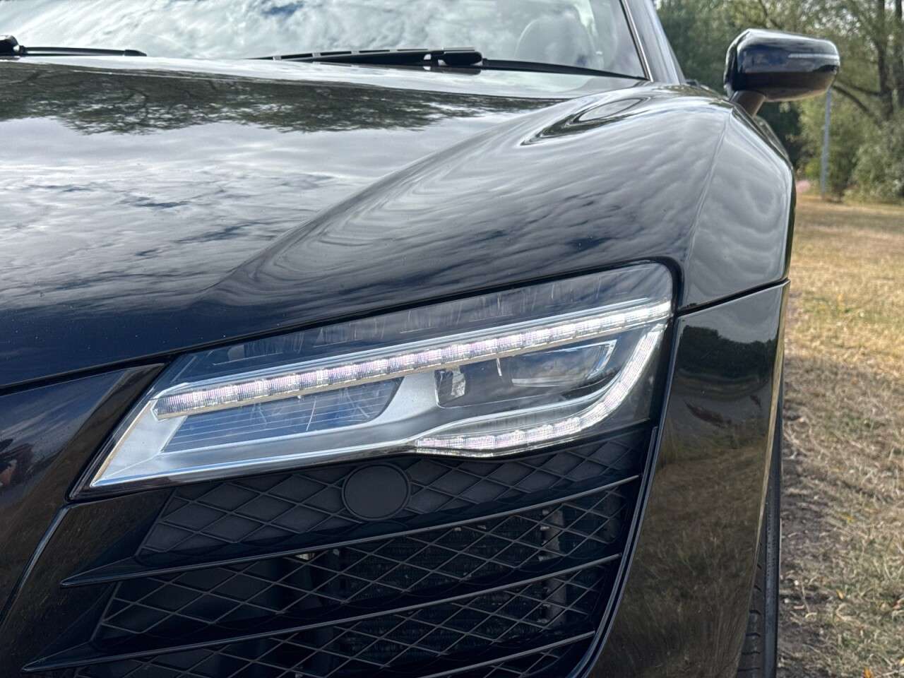 A 2014 AUDI R8 4.2 FSI V8 Spyder 2dr Petrol Manual quattro Euro 5 (430 ps) **ADAPTIVE CRUI A 2014 AUDI R8 4.2 FSI V8 Spyder 2dr Petrol Manual quattro Euro 5 (430 ps) **ADAPTIVE CRUI