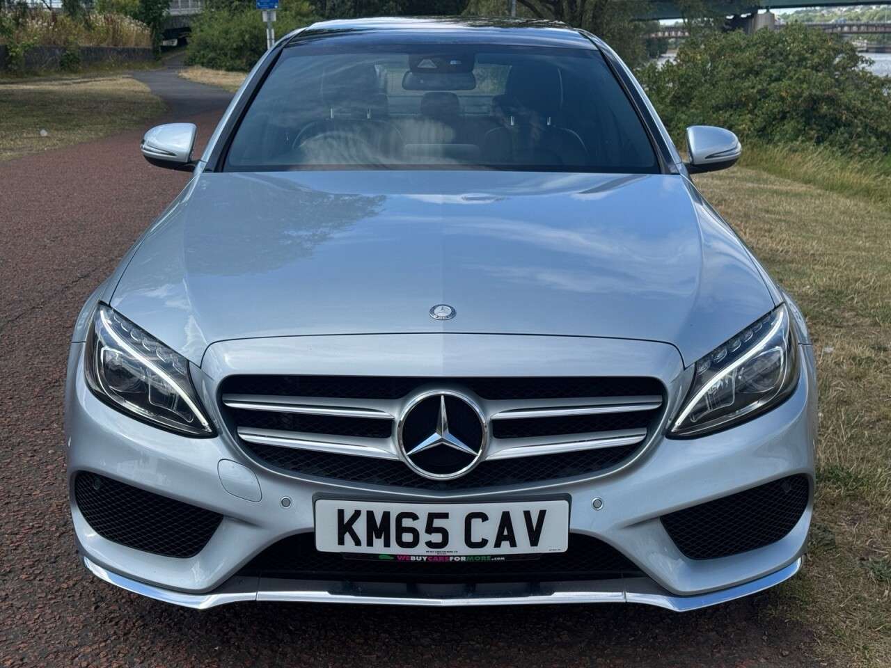 A 2015 MERCEDES-BENZ C CLASS 2.1 C220d AMG Line (Premium Plus) Saloon 4dr Diesel 7G-Tronic+ Euro 6 (s/s) A 2015 MERCEDES-BENZ C CLASS 2.1 C220d AMG Line (Premium Plus) Saloon 4dr Diesel 7G-Tronic+ Euro 6 (s/s)