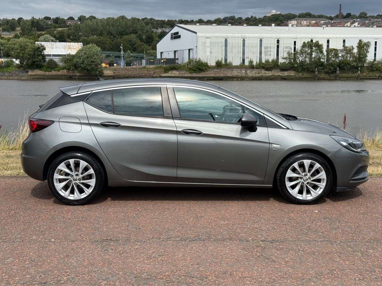 A 2018 VAUXHALL ASTRA 1.4i Turbo SE Hatchback 5dr Petrol Manual Euro 6 (150 ps) **CRUISE CONTROL* A 2018 VAUXHALL ASTRA 1.4i Turbo SE Hatchback 5dr Petrol Manual Euro 6 (150 ps) **CRUISE CONTROL*