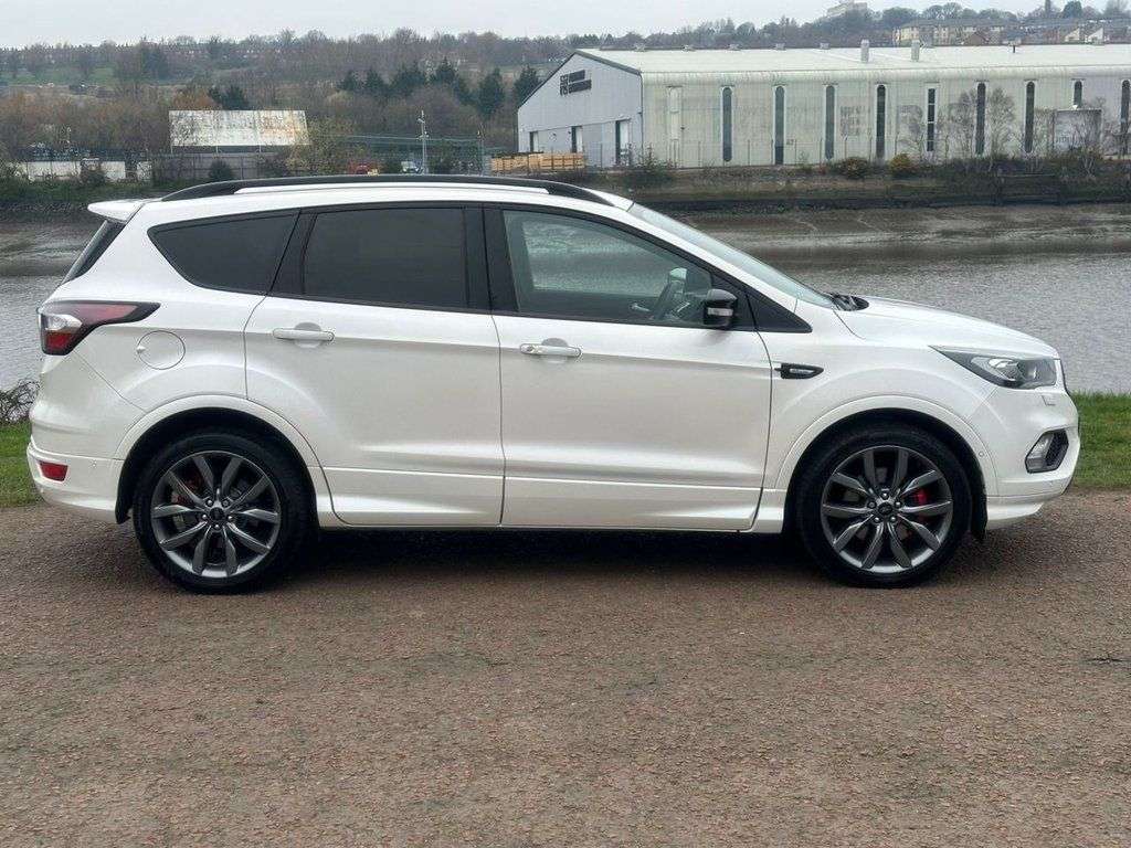 A 2019 FORD KUGA 2.0 TDCi EcoBlue ST-Line Edition SUV 5dr Diesel Powershift AWD Euro 6 (s/s) A 2019 FORD KUGA 2.0 TDCi EcoBlue ST-Line Edition SUV 5dr Diesel Powershift AWD Euro 6 (s/s)