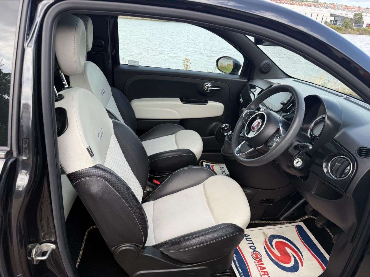 2023 FIAT 500 2023 FIAT 500