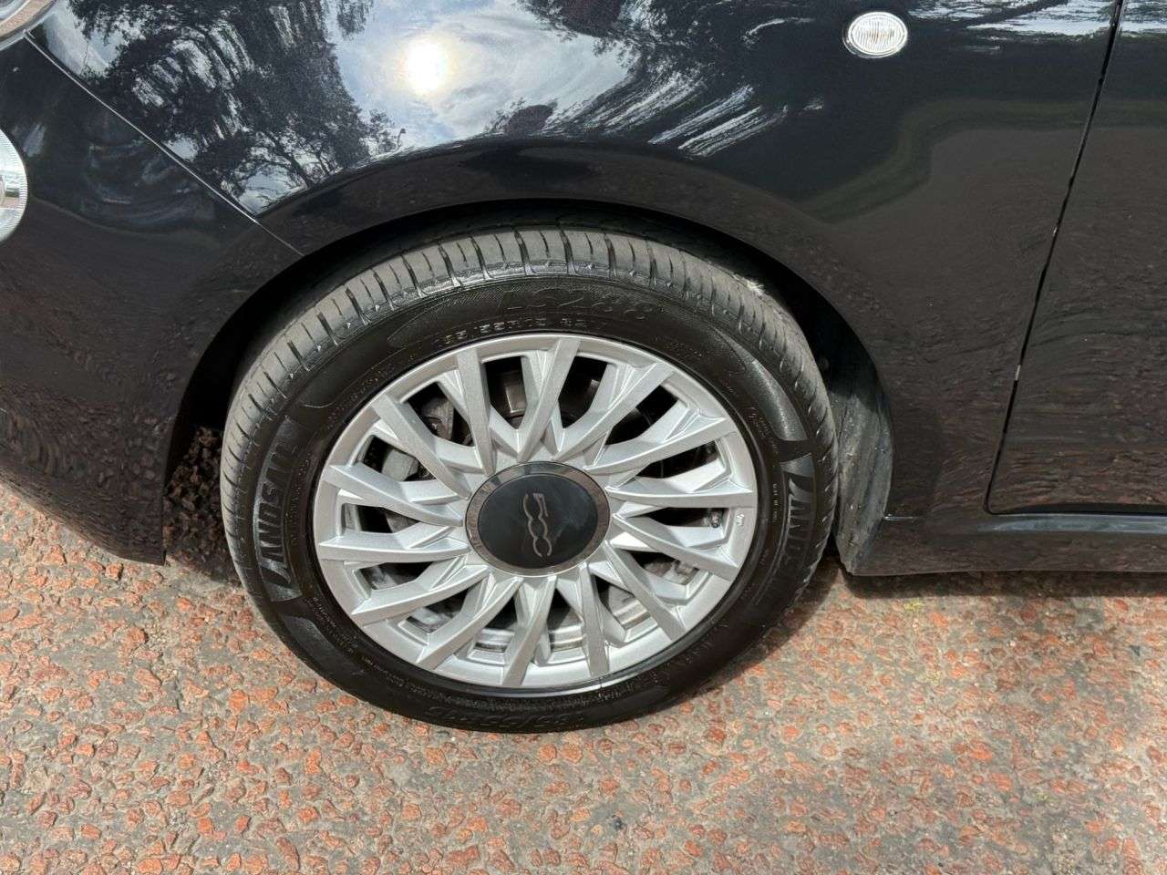 2023 FIAT 500 2023 FIAT 500