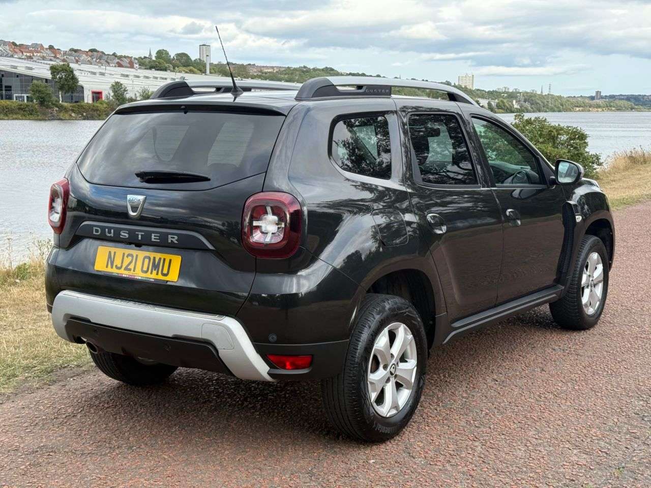 A 2021 DACIA DUSTER 1.3 TCe Comfort SUV 5dr Petrol Manual Euro 6 (s/s) (130 ps) FULL SERVICE HI A 2021 DACIA DUSTER 1.3 TCe Comfort SUV 5dr Petrol Manual Euro 6 (s/s) (130 ps) FULL SERVICE HI