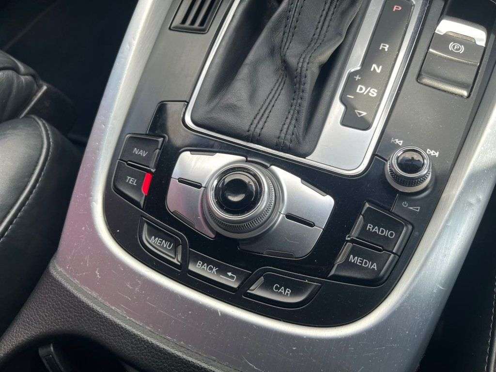 2015 AUDI Q5 2015 AUDI Q5