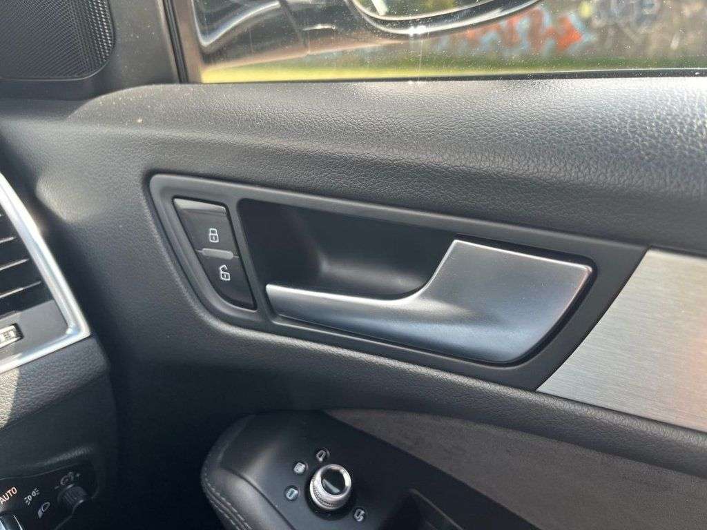2015 AUDI Q5 2015 AUDI Q5