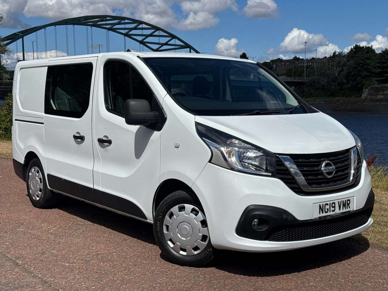 A 2019 NISSAN NV300 1.6 dCi 1.0t Acenta Crew Van Double Cab 6dr Diesel Manual L1 H1 Euro 6 (120 A 2019 NISSAN NV300 1.6 dCi 1.0t Acenta Crew Van Double Cab 6dr Diesel Manual L1 H1 Euro 6 (120