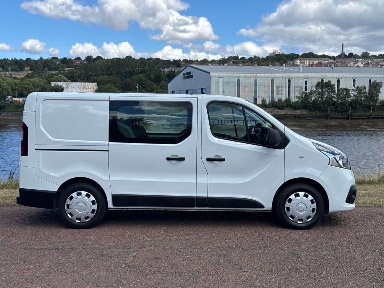 2019 NISSAN NV300 2019 NISSAN NV300