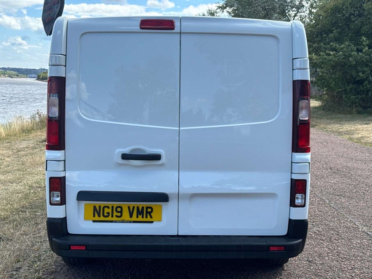 2019 NISSAN NV300 2019 NISSAN NV300