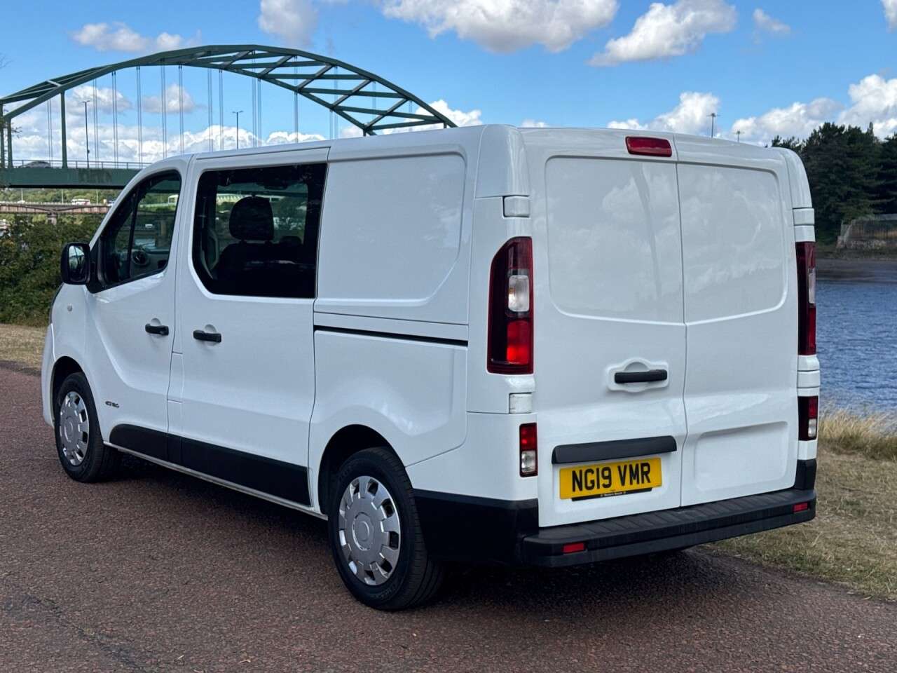2019 NISSAN NV300 2019 NISSAN NV300