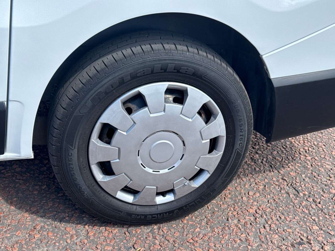 2019 NISSAN NV300 2019 NISSAN NV300