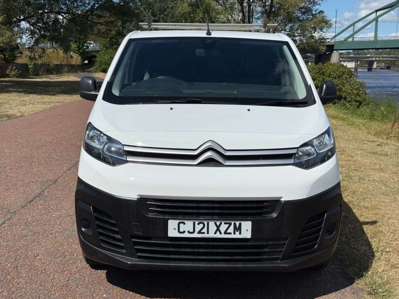 A 2021 CITROEN DISPATCH 1.5 BlueHDi 1200 Enterprise XL Panel Van 6dr Diesel Manual FWD 3 Euro 6 (s/ A 2021 CITROEN DISPATCH 1.5 BlueHDi 1200 Enterprise XL Panel Van 6dr Diesel Manual FWD 3 Euro 6 (s/
