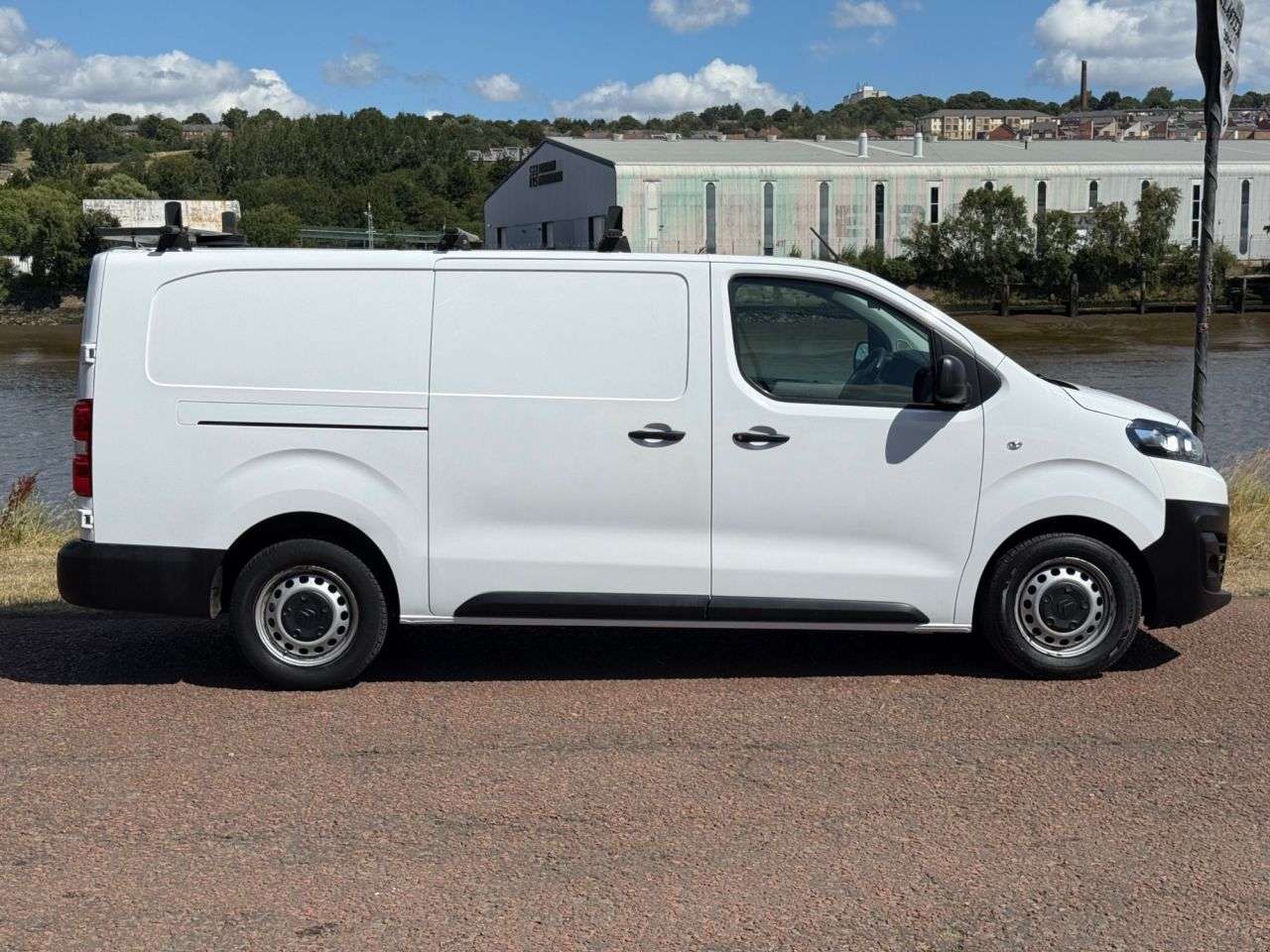 A 2021 CITROEN DISPATCH 1.5 BlueHDi 1200 Enterprise XL Panel Van 6dr Diesel Manual FWD 3 Euro 6 (s/ A 2021 CITROEN DISPATCH 1.5 BlueHDi 1200 Enterprise XL Panel Van 6dr Diesel Manual FWD 3 Euro 6 (s/