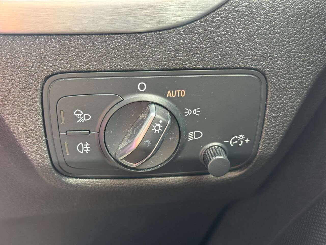 2017 AUDI Q2 2017 AUDI Q2