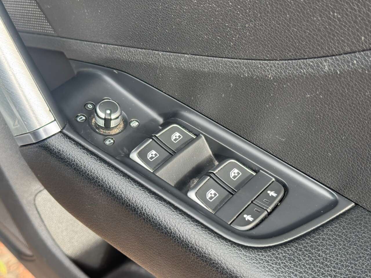 2017 AUDI Q2 2017 AUDI Q2