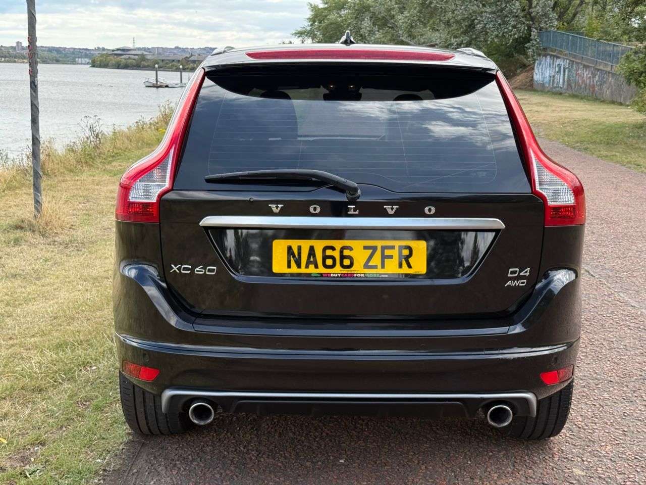 2016 VOLVO XC60 2016 VOLVO XC60