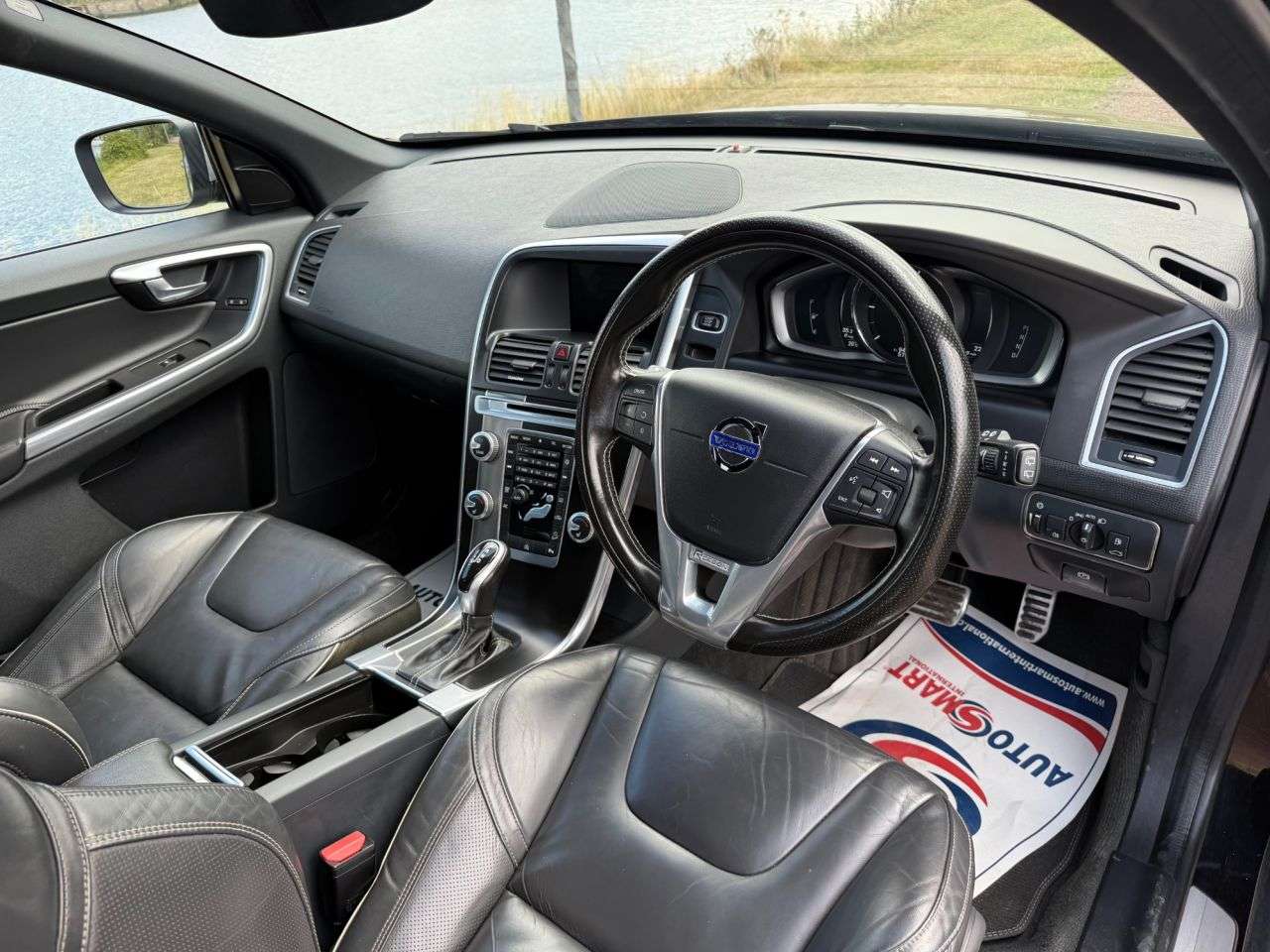2016 VOLVO XC60 2016 VOLVO XC60