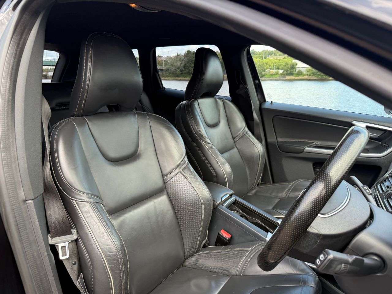 2016 VOLVO XC60 2016 VOLVO XC60