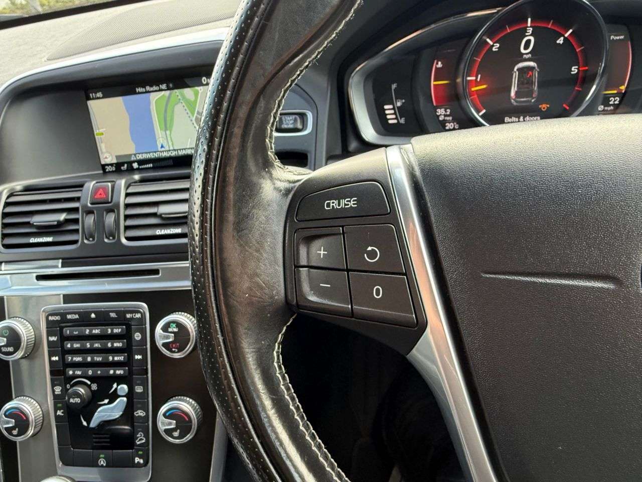 2016 VOLVO XC60 2016 VOLVO XC60