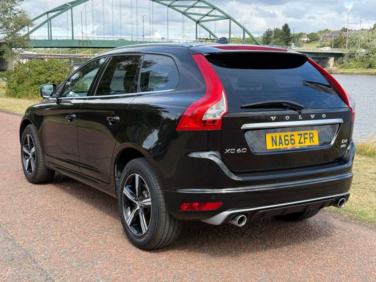 2016 VOLVO XC60 2016 VOLVO XC60