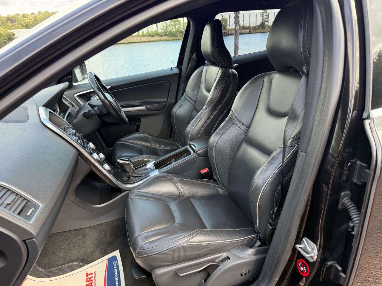 2016 VOLVO XC60 2016 VOLVO XC60
