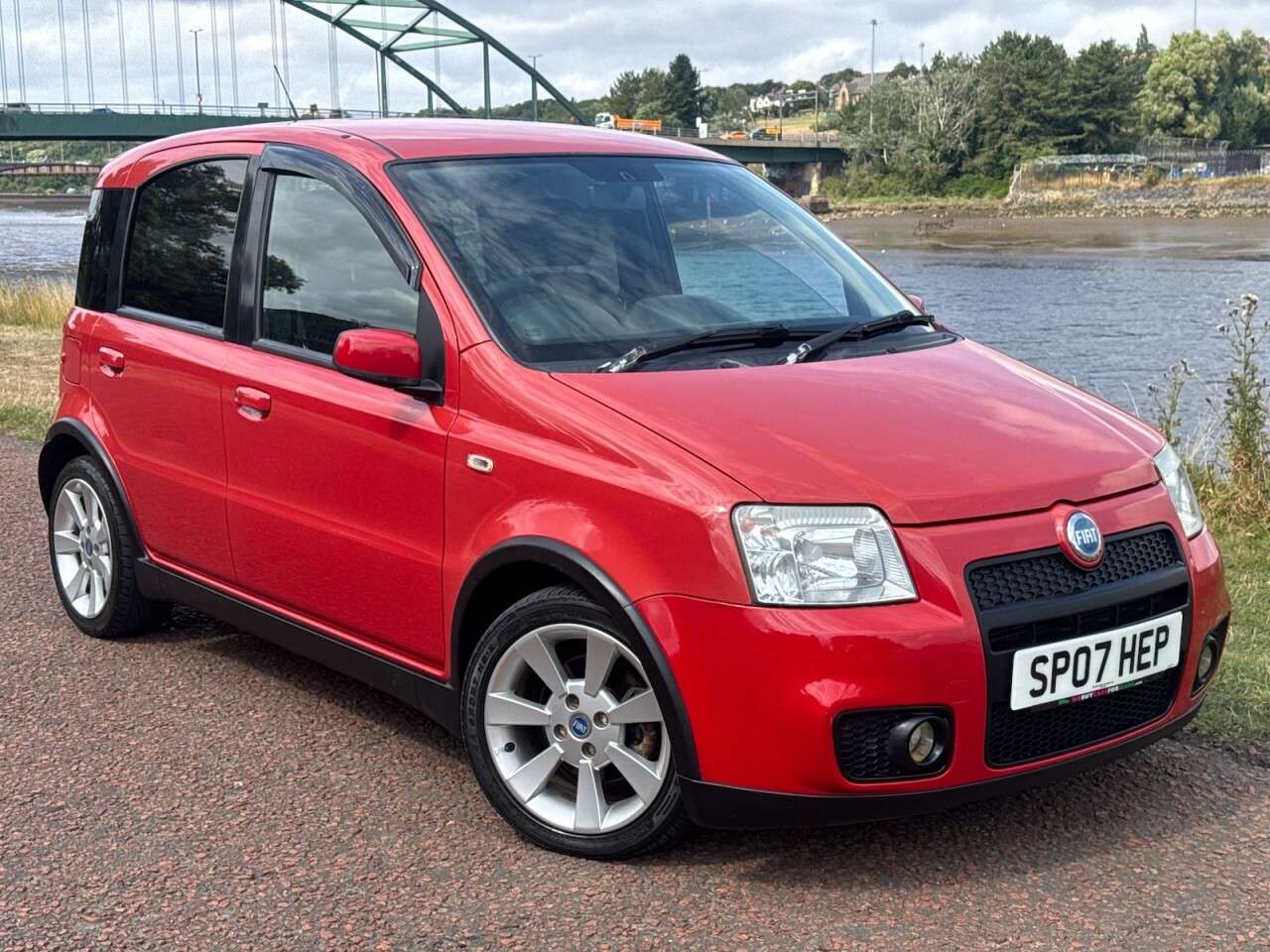 A 2007 FIAT PANDA 1.4 16v 100HP Hatchback 5dr Petrol Manual (154 g/km, 100 bhp) **AIRCON** A 2007 FIAT PANDA 1.4 16v 100HP Hatchback 5dr Petrol Manual (154 g/km, 100 bhp) **AIRCON**