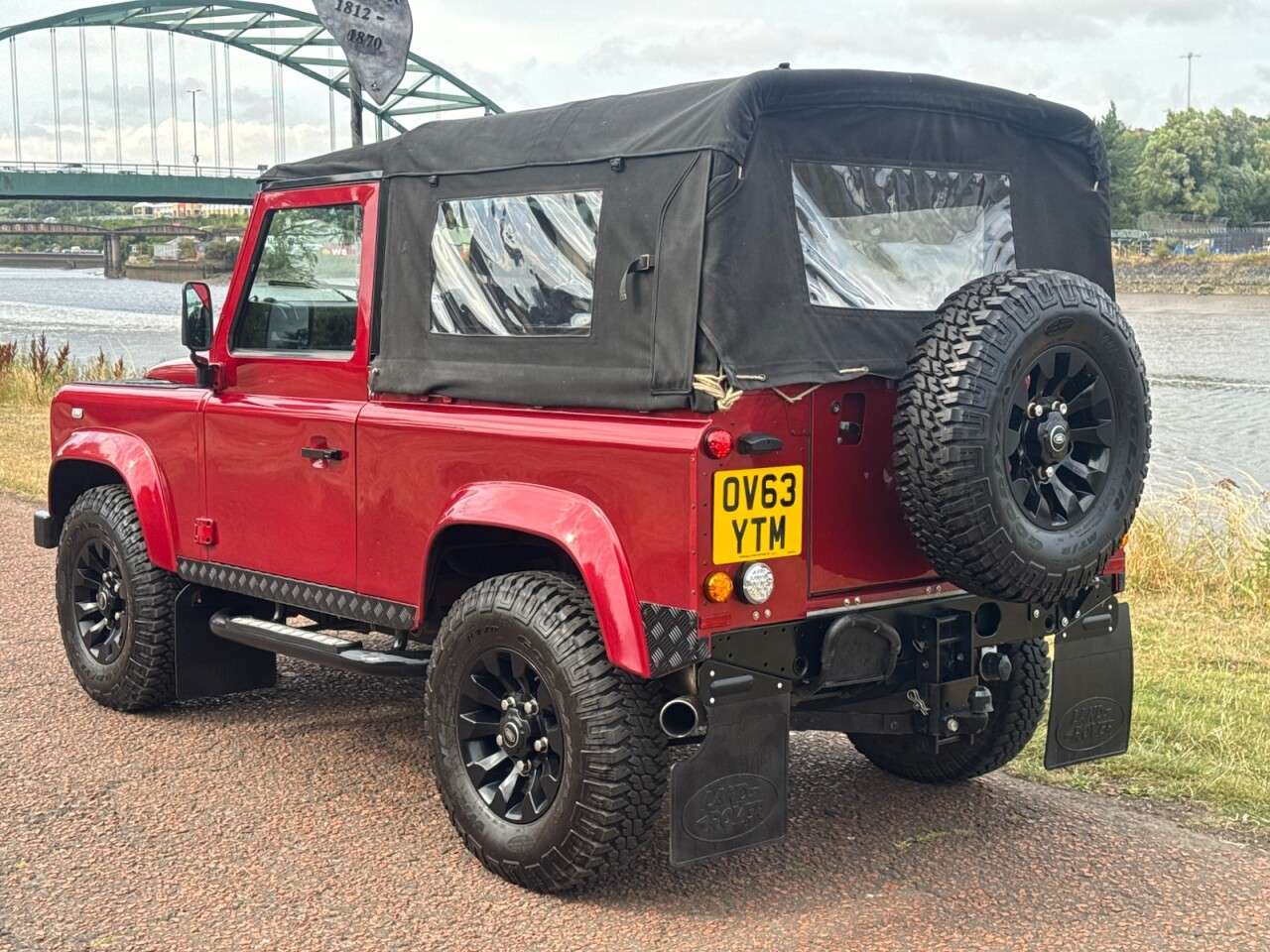 2013 LAND ROVER DEFENDER 90 2013 LAND ROVER DEFENDER 90
