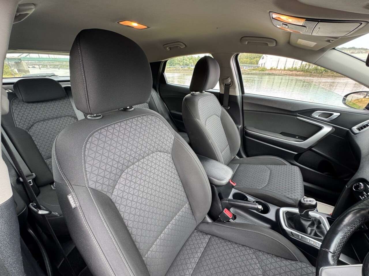 2021 KIA XCEED 2021 KIA XCEED